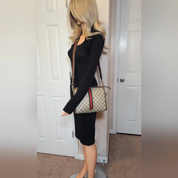 Authentic GUCCI Ophidia Supreme Web Crossbody - Picture 4 of 15